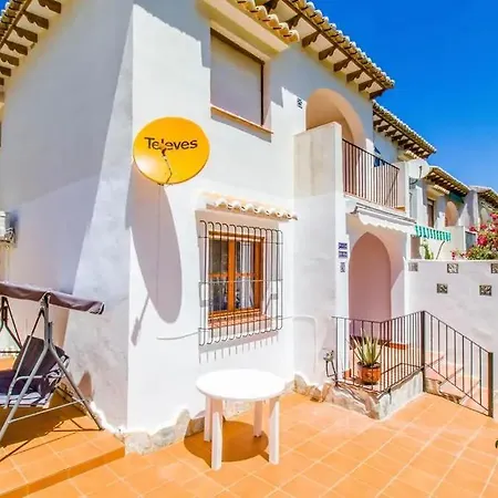 Casa Del Gato Rojo , Communal Swimming Pool , Terrace With Barbecue *